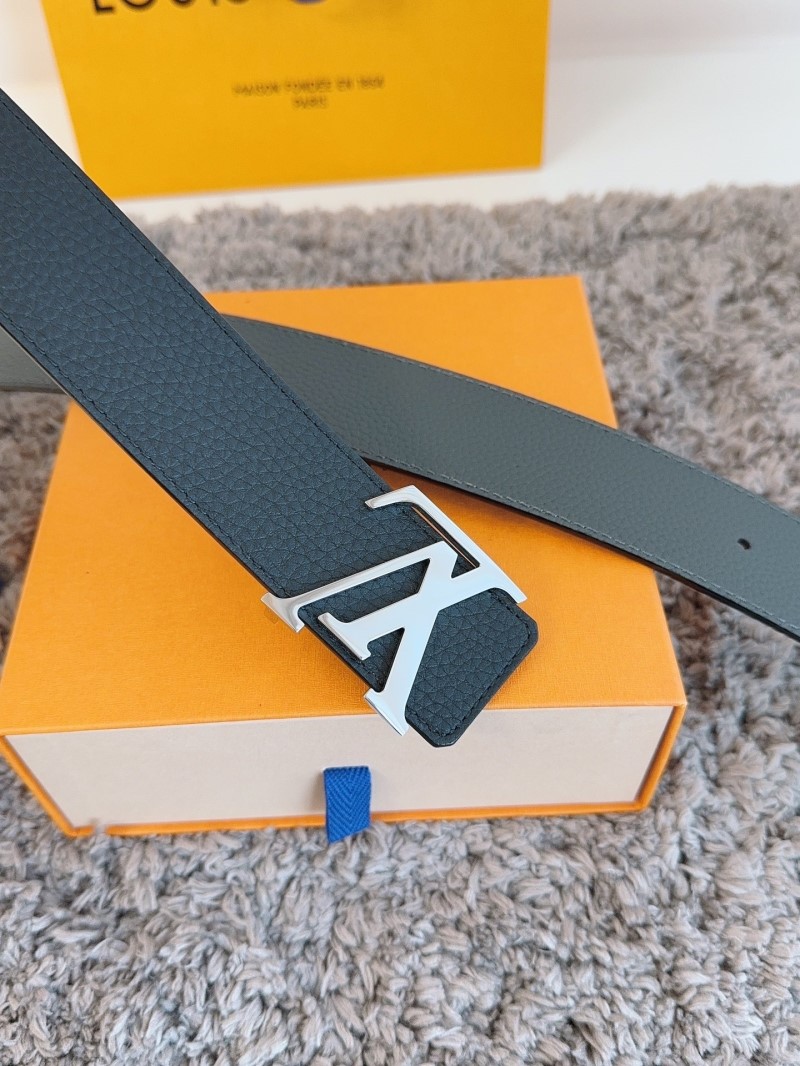 l0vis Vvtt0n belts